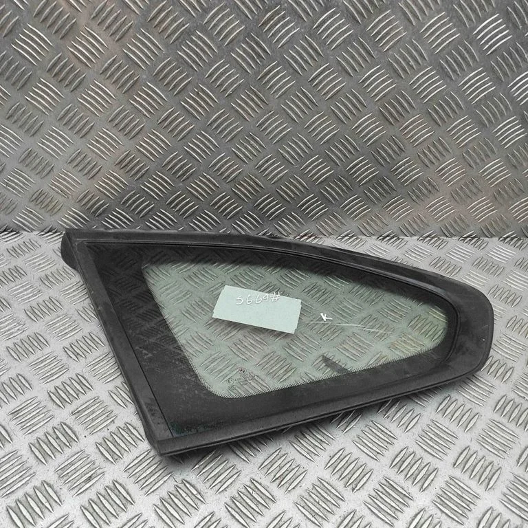 Rear side window 7349647