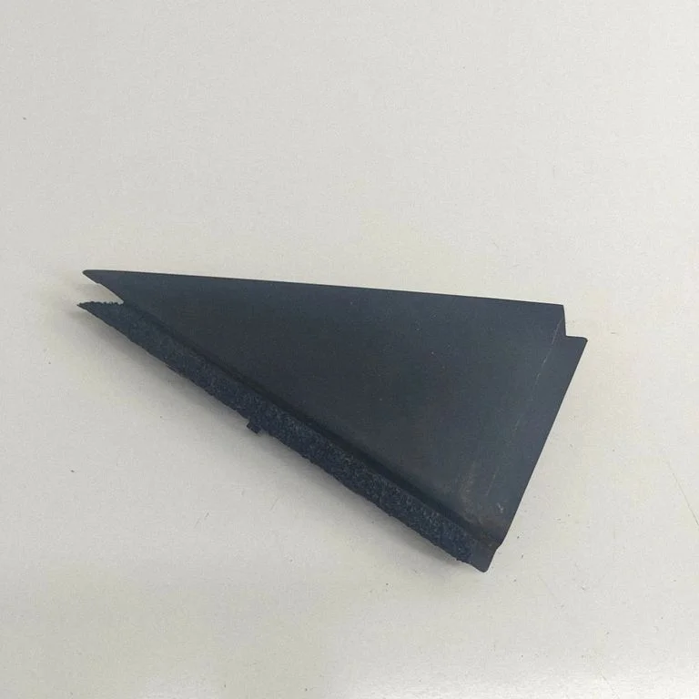 Rear side window 10229881
