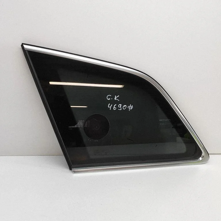 Rear side window 43R007954