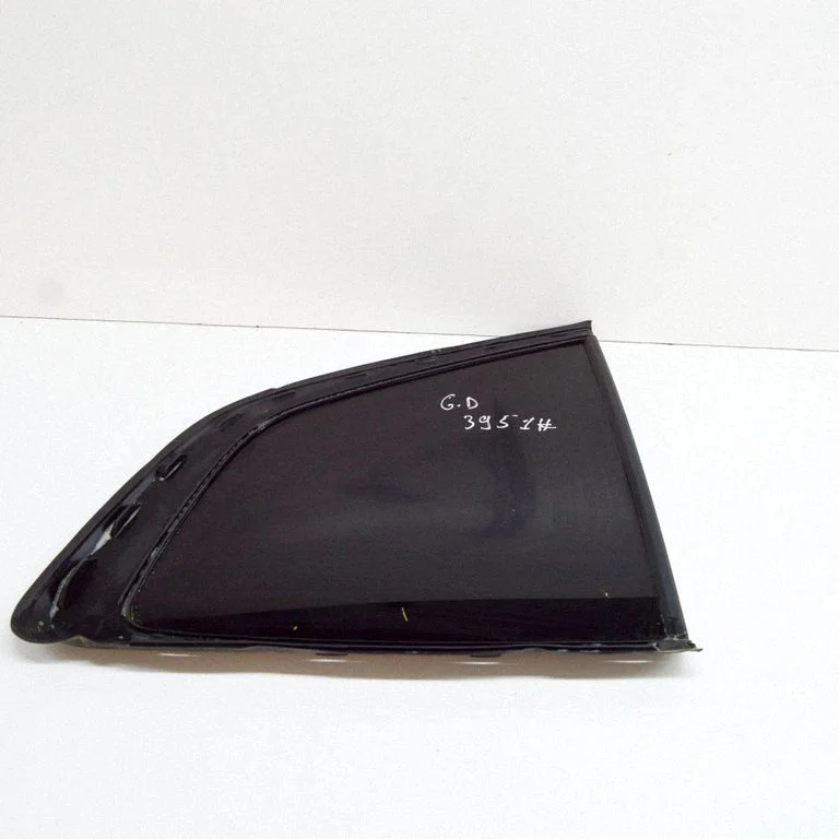 Rear side window 43R011795