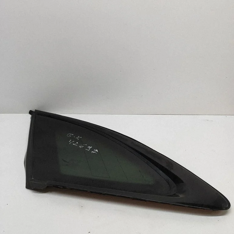 Aizmugurējais sāna virsbūves stikls HK8M29601DB