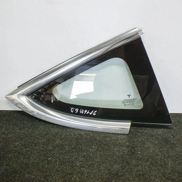 Rear side window 43R004529