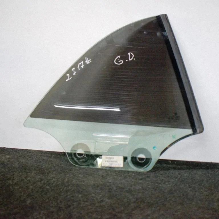 Rear side window E000184