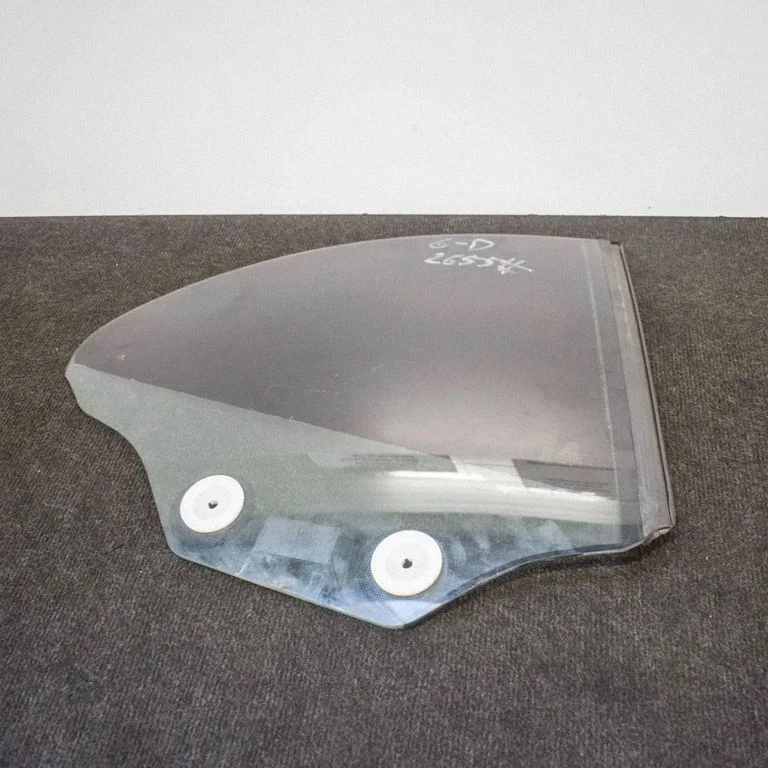 Rear side window – BMW 6 Series F12 F13 (2010-2018)