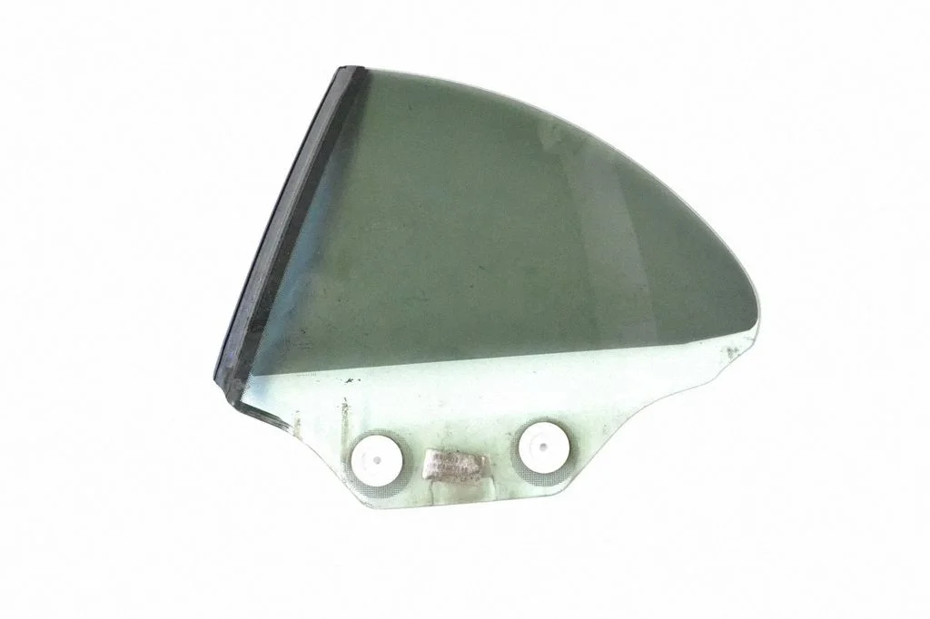 Rear side window – BMW 6 Series F12 F13 (2010-2018)