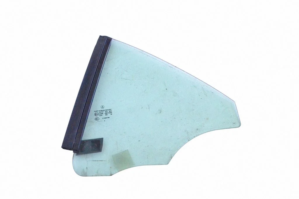 Rear side window 43R001105
