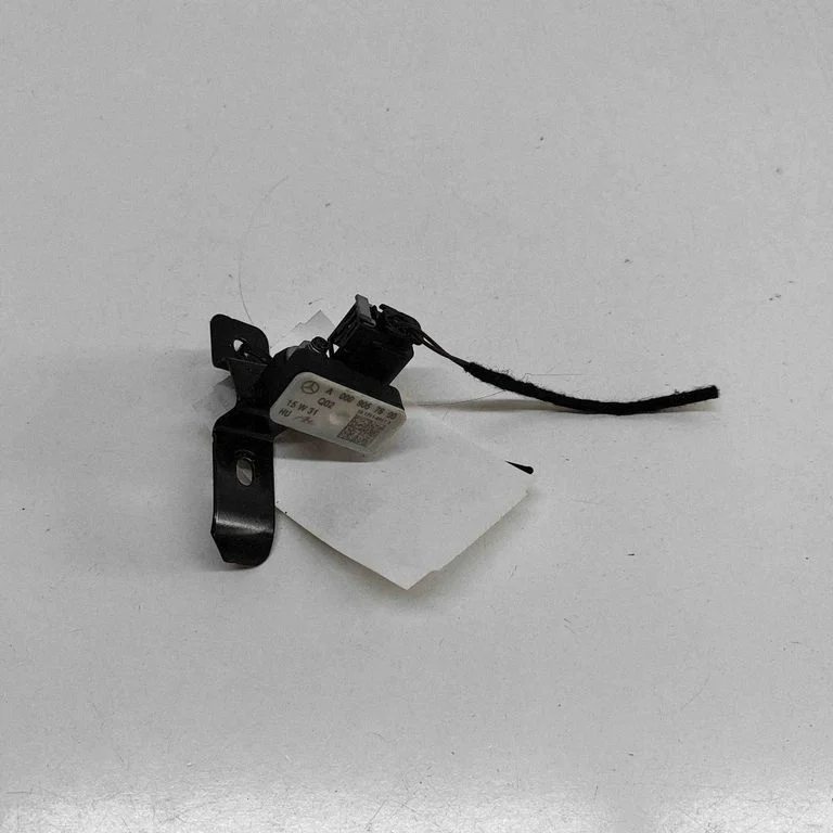 Drošības spilvenu trieciena sensors A0009057600