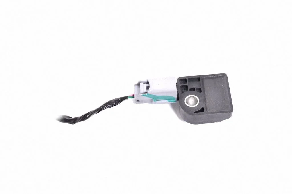 Drošības spilvenu trieciena sensors – Tesla Model S (2012-)