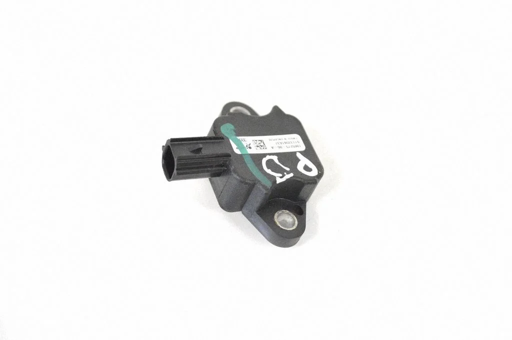 Drošības spilvenu trieciena sensors 100527500A