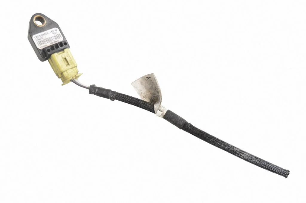 Drošības spilvenu trieciena sensors P04896061AB