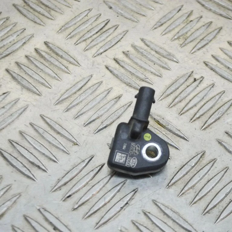 Drošības spilvenu trieciena sensors 95930J9000