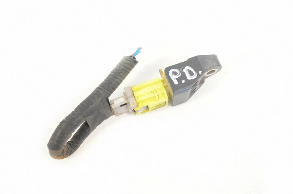 Airbag deployment crash/impact sensor – Subaru Forester SH (2008-2013)