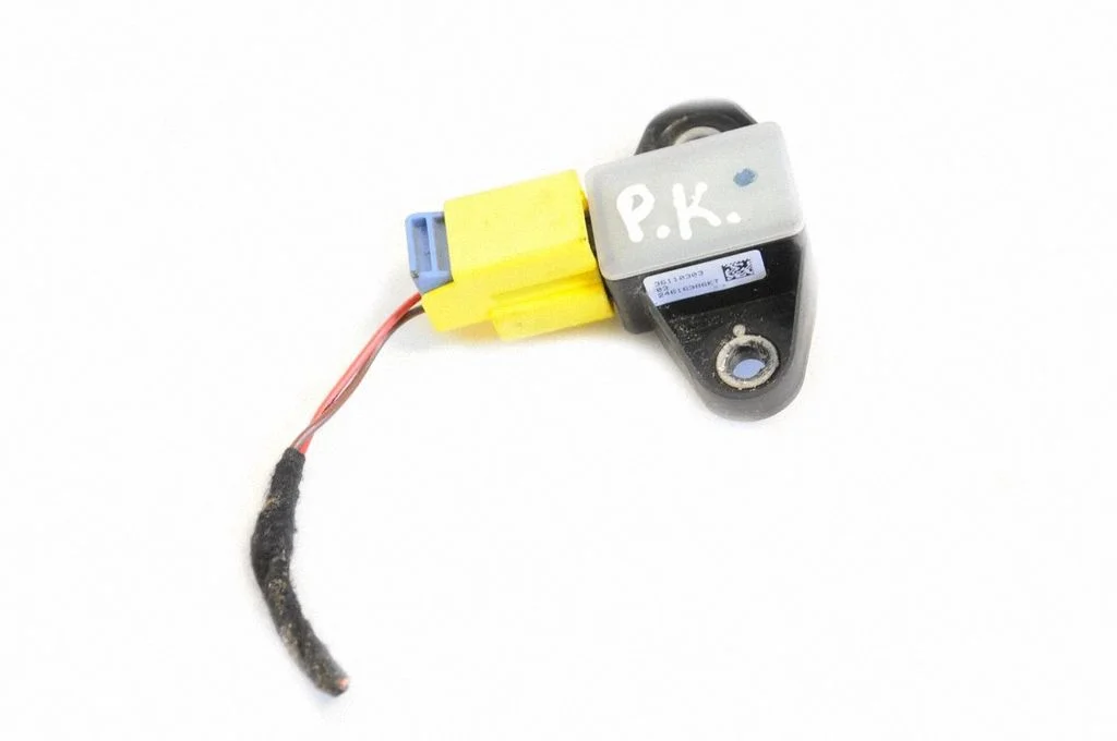 Drošības spilvenu trieciena sensors 8K0973323T