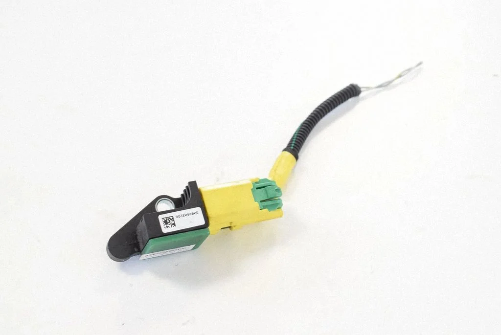 Airbag deployment crash/impact sensor 220245101 – Ferrari California F149 (2008-2014)