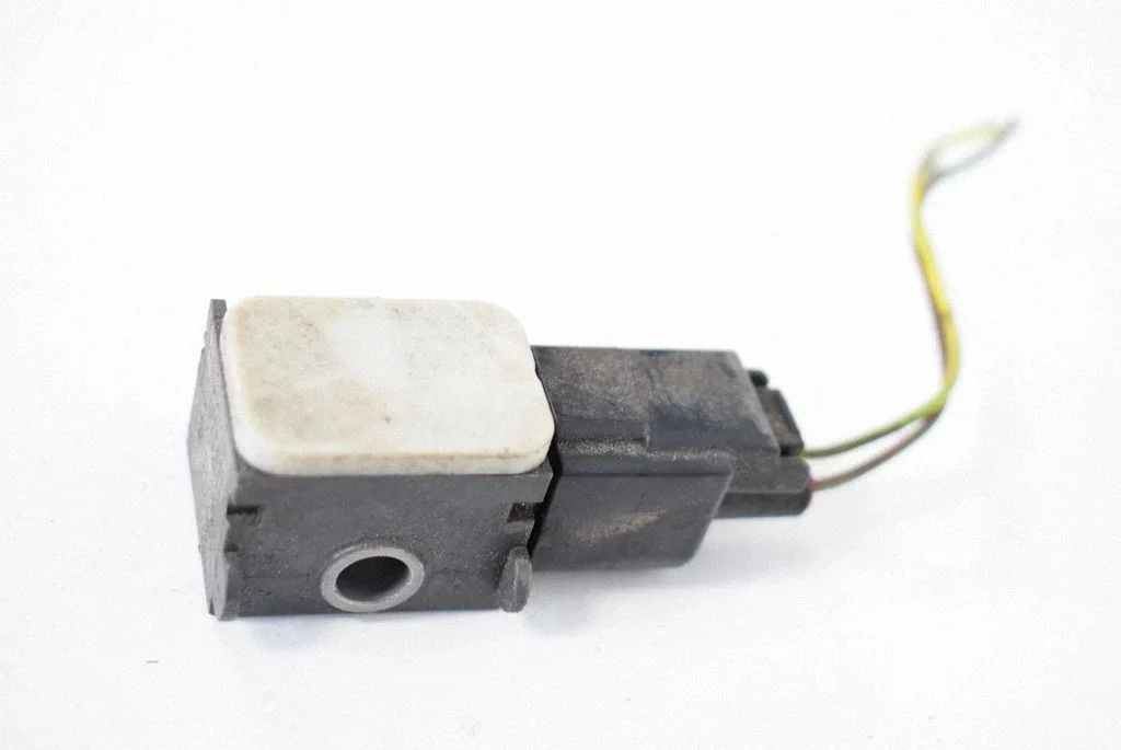 Airbag deployment crash/impact sensor – Land Rover Freelander 2 - LR2 (2007-2016)