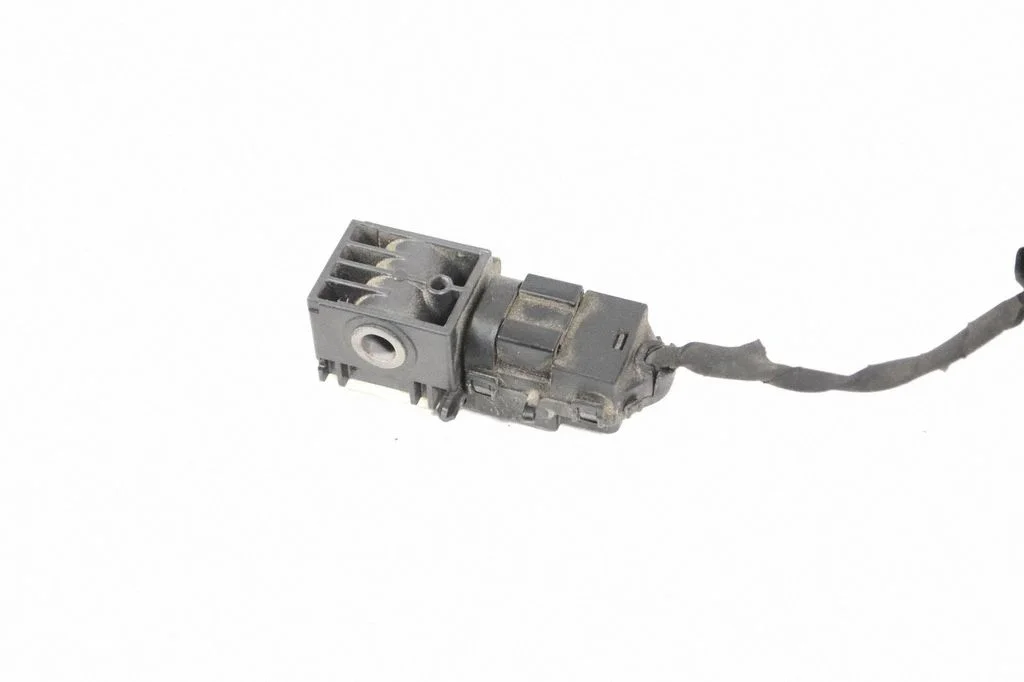 Drošības spilvenu trieciena sensors 17070109