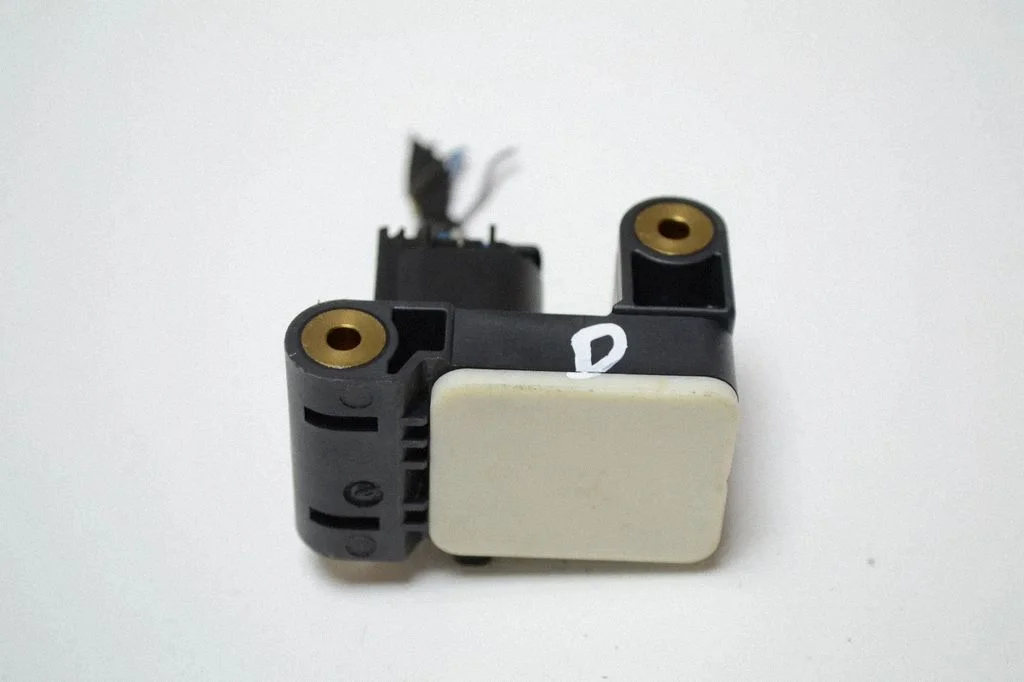 Drošības spilvenu trieciena sensors 6911003