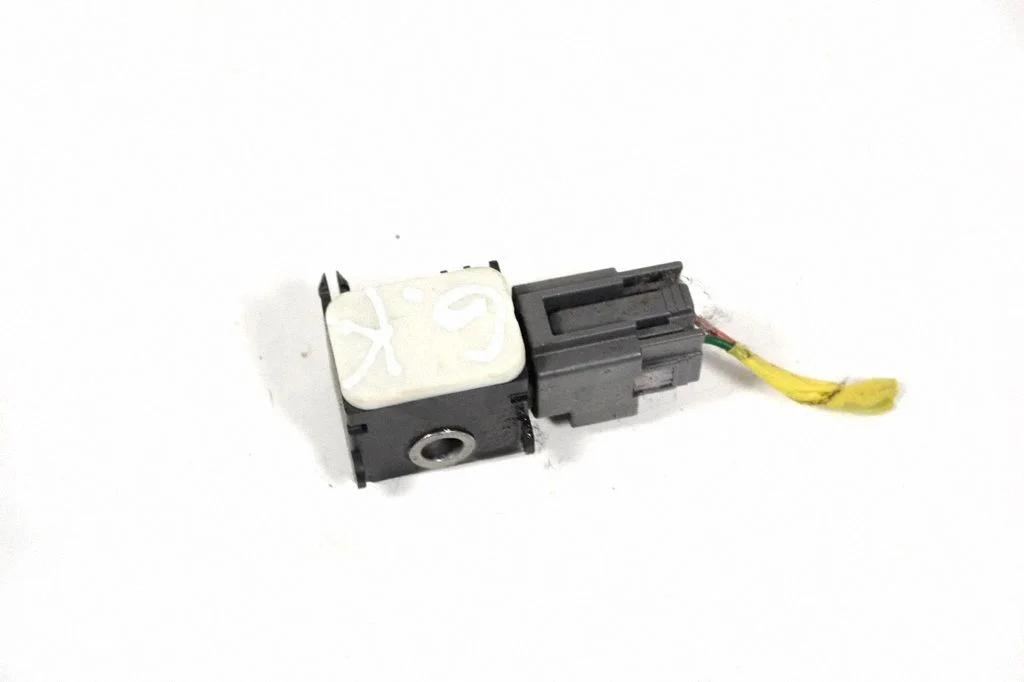 Drošības spilvenu trieciena sensors 17070116