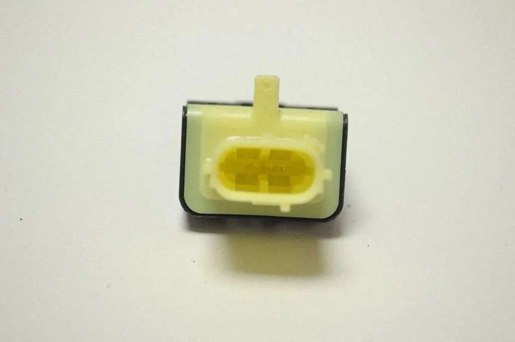 Drošības spilvenu trieciena sensors 98237AG000