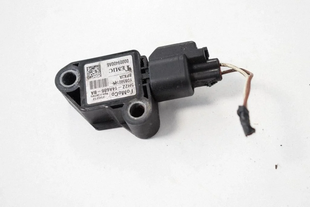 Airbag deployment crash/impact sensor – Land Rover Discovery 4 - LR4 (2010-2016)