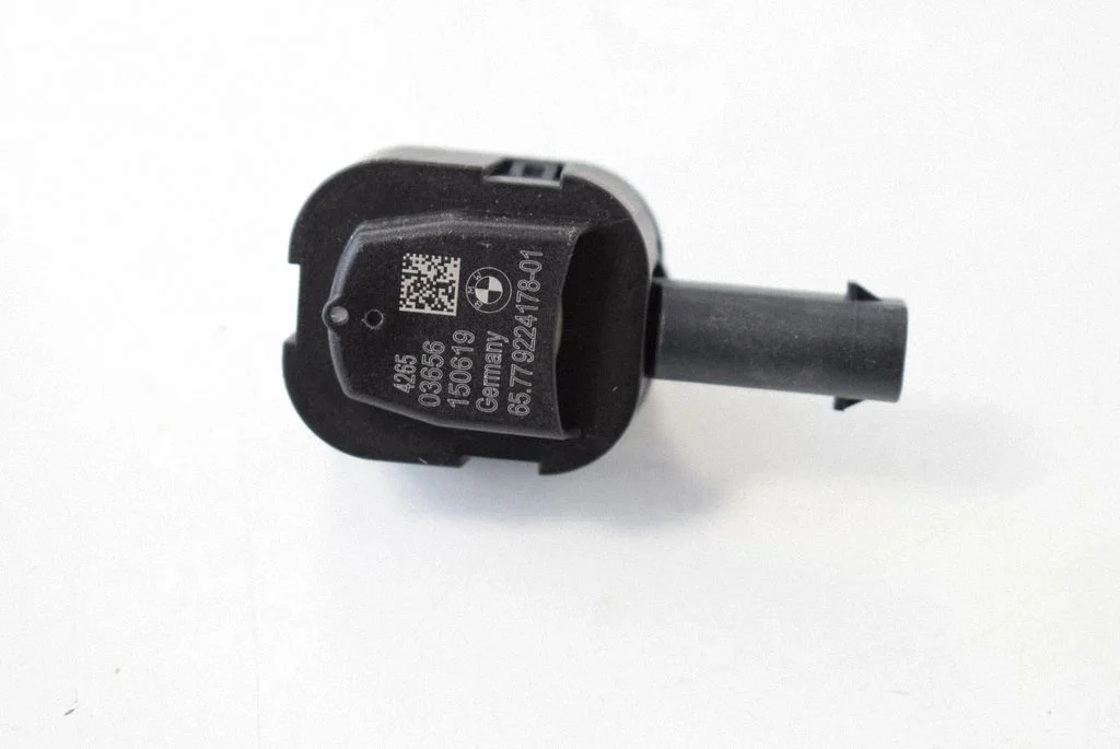 Airbag deployment crash/impact sensor – BMW X5 F15 (2013-2017)