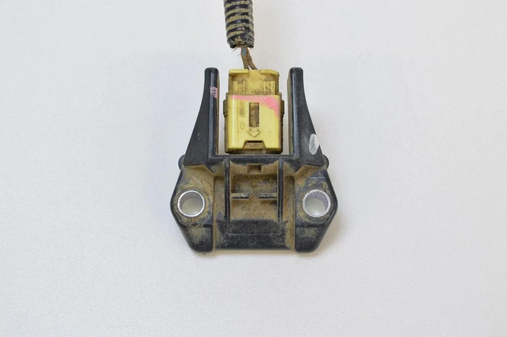 Drošības spilvenu trieciena sensors 98231AG020