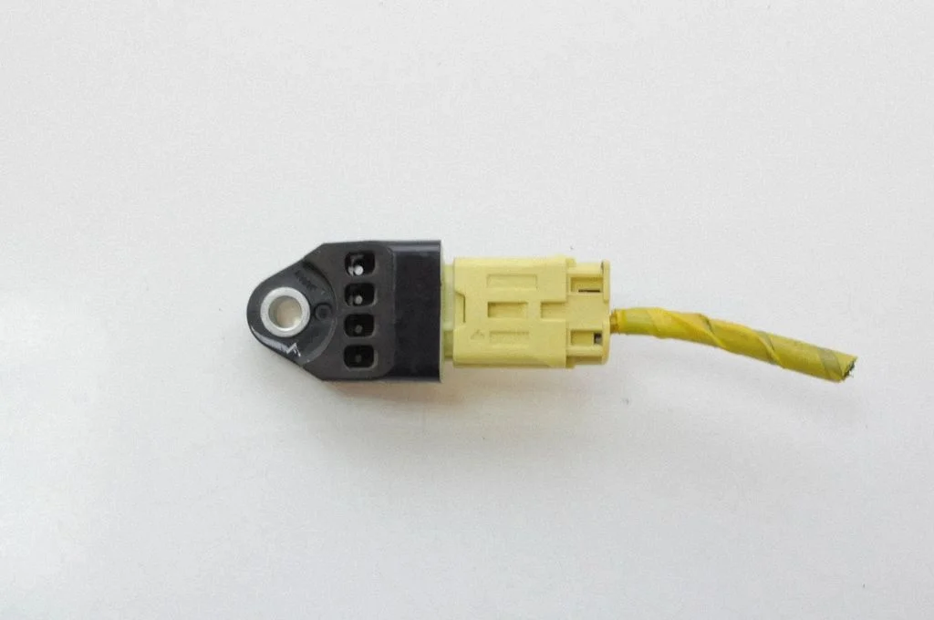 Drošības spilvenu trieciena sensors 98237AG000