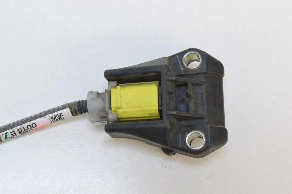Drošības spilvenu trieciena sensors 8917345050