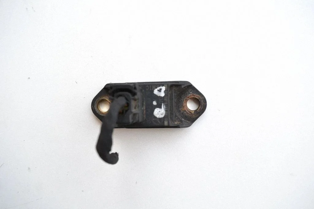 Drošības spilvenu trieciena sensors – Mercedes-Benz S klase W220 (1998-2006)