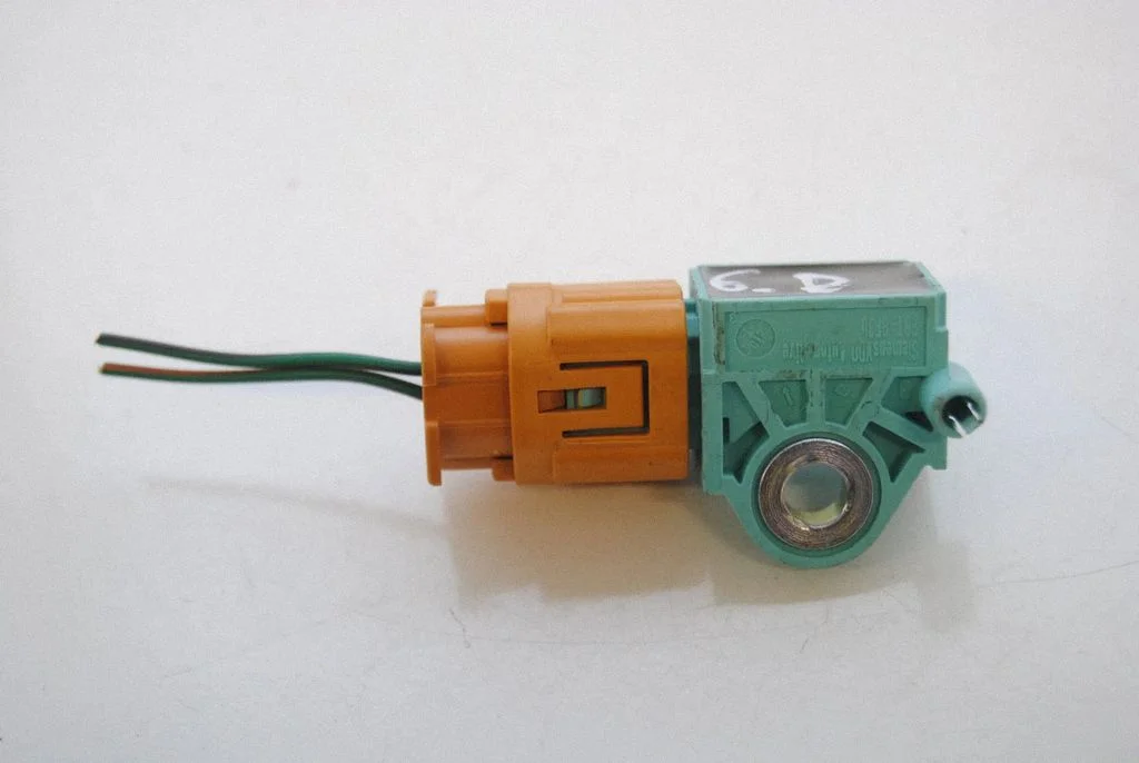 Drošības spilvenu trieciena sensors 5WK43826