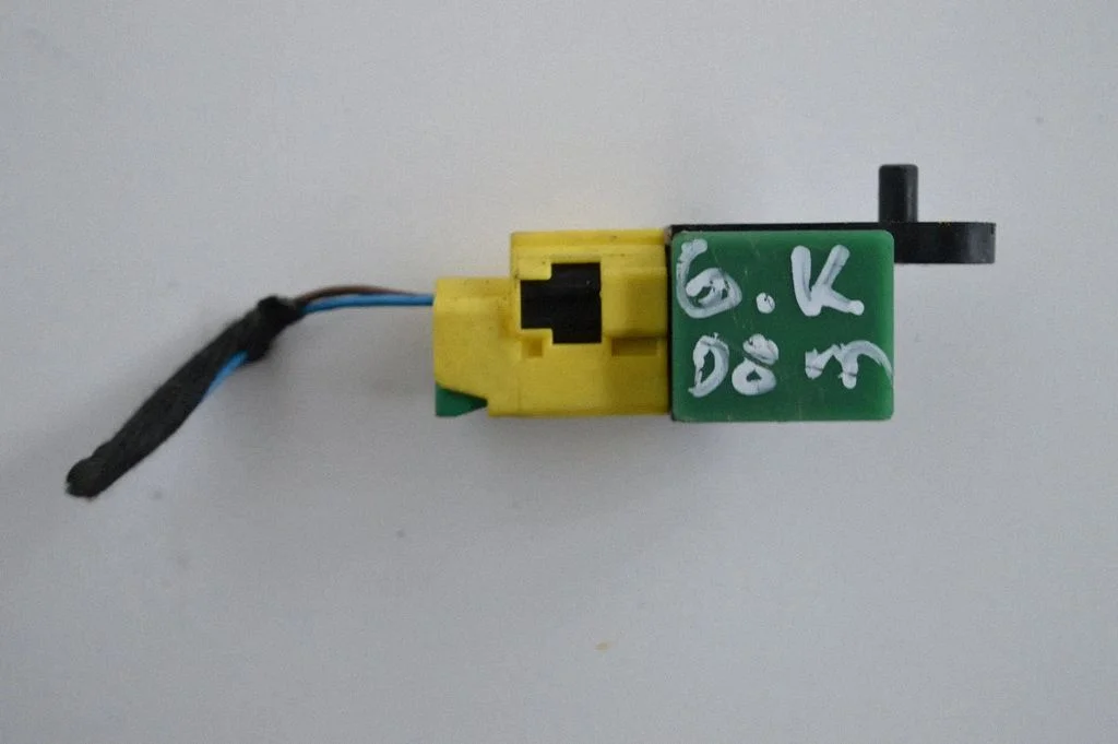 Drošības spilvenu trieciena sensors 41081606