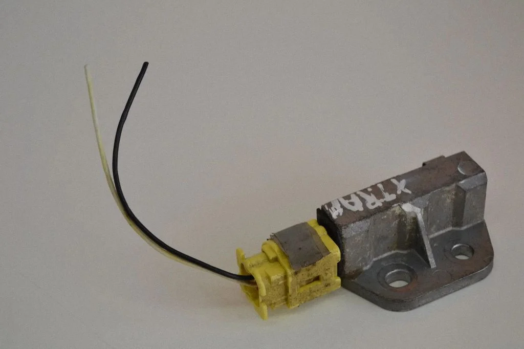 Drošības spilvenu trieciena sensors FB8H3023050058