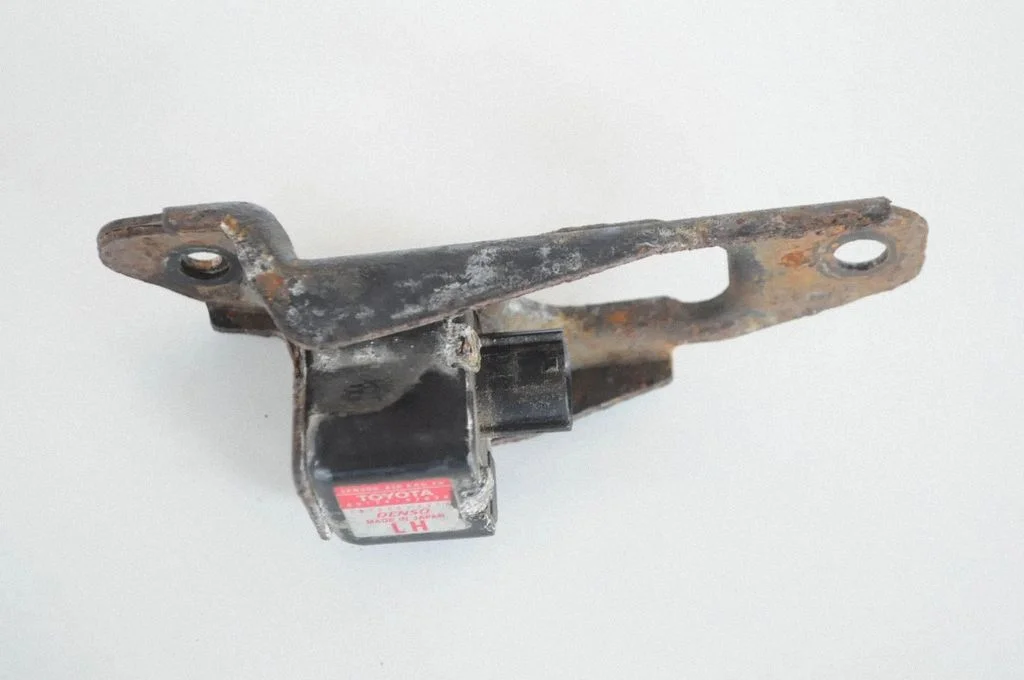 Drošības spilvenu trieciena sensors – Toyota RAV 4 (XA20) (2000-2005)