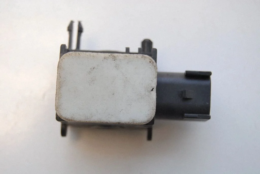 Drošības spilvenu trieciena sensors – Hyundai Santa Fe (2000-2006)
