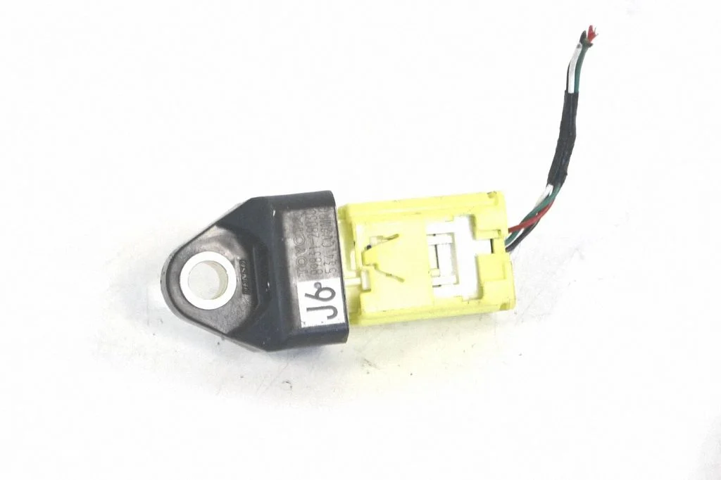 Drošības spilvenu trieciena sensors – Toyota Prius (XW50) (2015-2023)