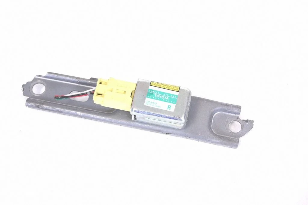 Drošības spilvenu trieciena sensors 8986048020