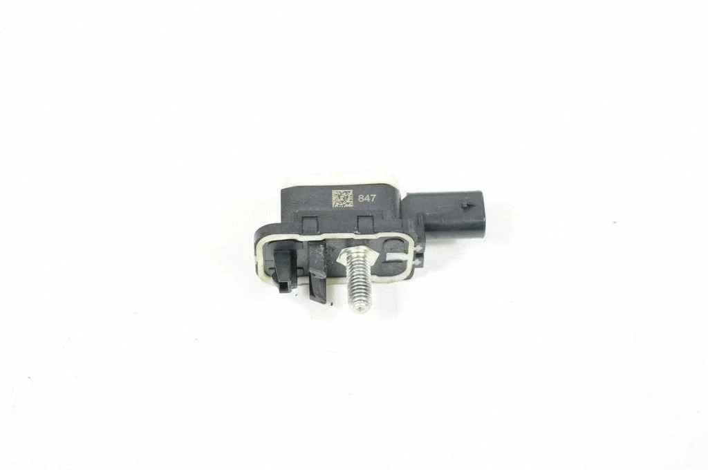 Airbag deployment crash/impact sensor – BMW 2 Series F22 F23 (2013-2017)