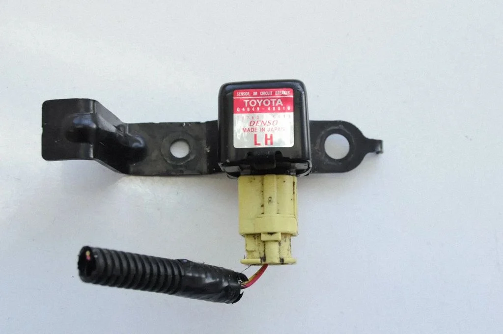 Drošības spilvenu trieciena sensors