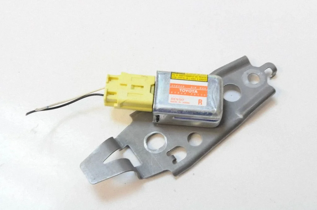 Airbag deployment crash/impact sensor 8986030130