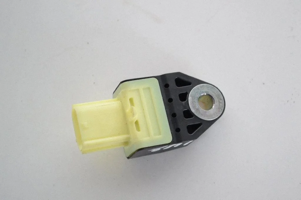 Airbag deployment crash/impact sensor – Toyota Prius (XW30) (2009-2015)