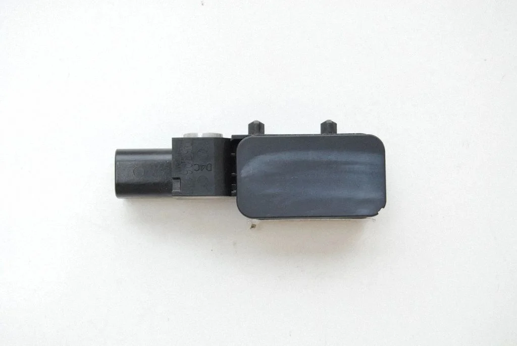 Drošības spilvenu trieciena sensors
