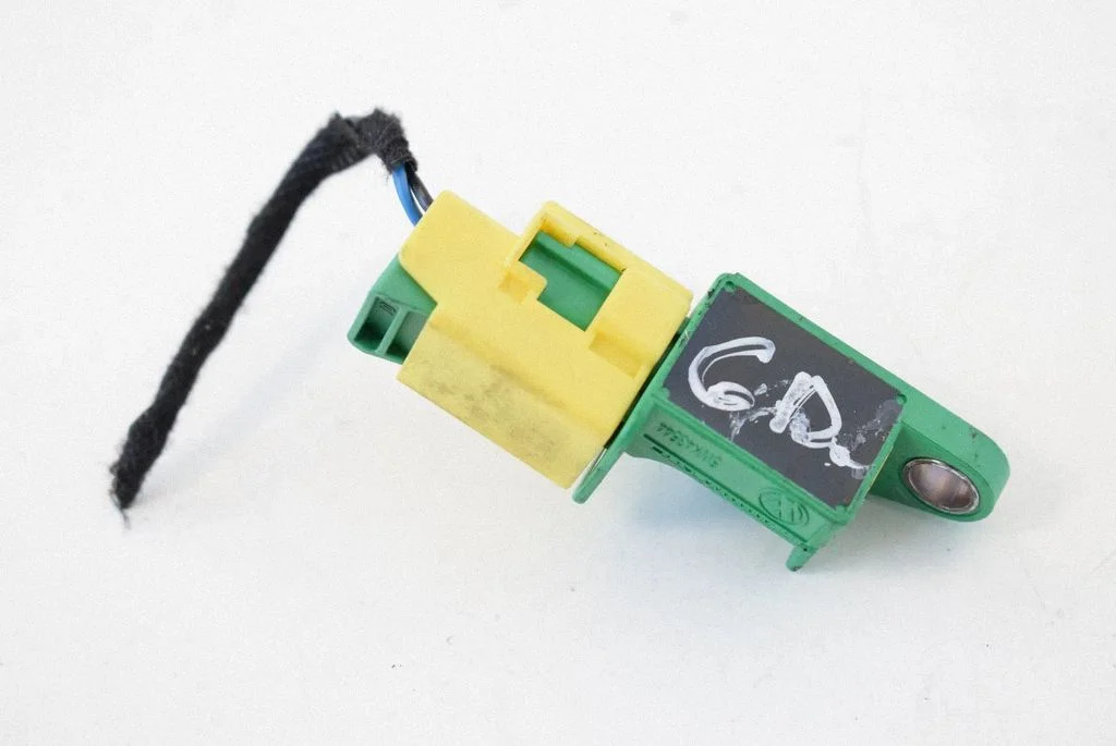 Drošības spilvenu trieciena sensors 1K0909606C
