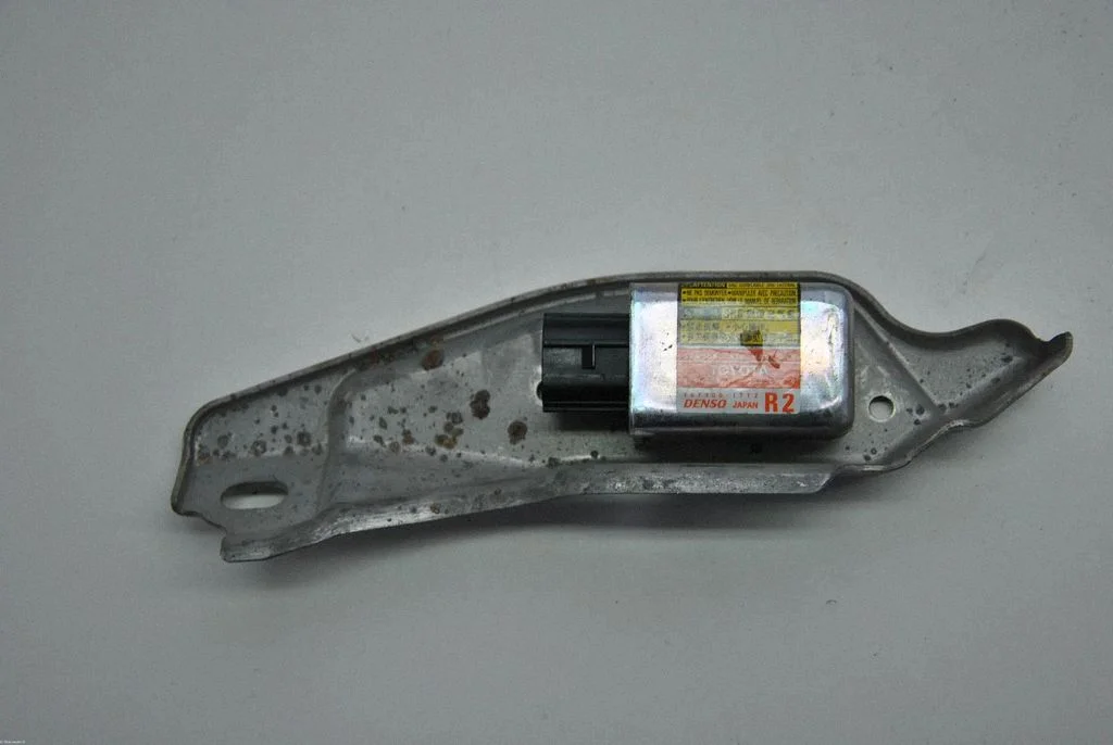 Drošības spilvenu trieciena sensors – Lexus GS 300 350 430 450H (2005-2012)