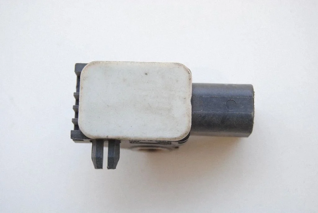 Drošības spilvenu trieciena sensors – Volvo V70 (2000-2004)