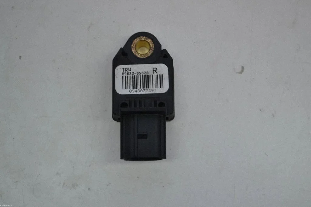 Drošības spilvenu trieciena sensors – Toyota Avensis T250 (2006-2009)