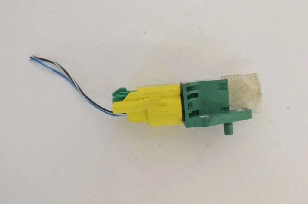 Drošības spilvenu trieciena sensors 0231WSF2ZG8D