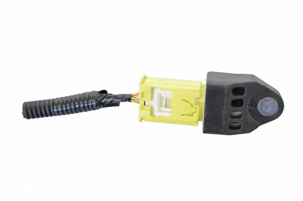 Airbag deployment crash/impact sensor 98237CA000