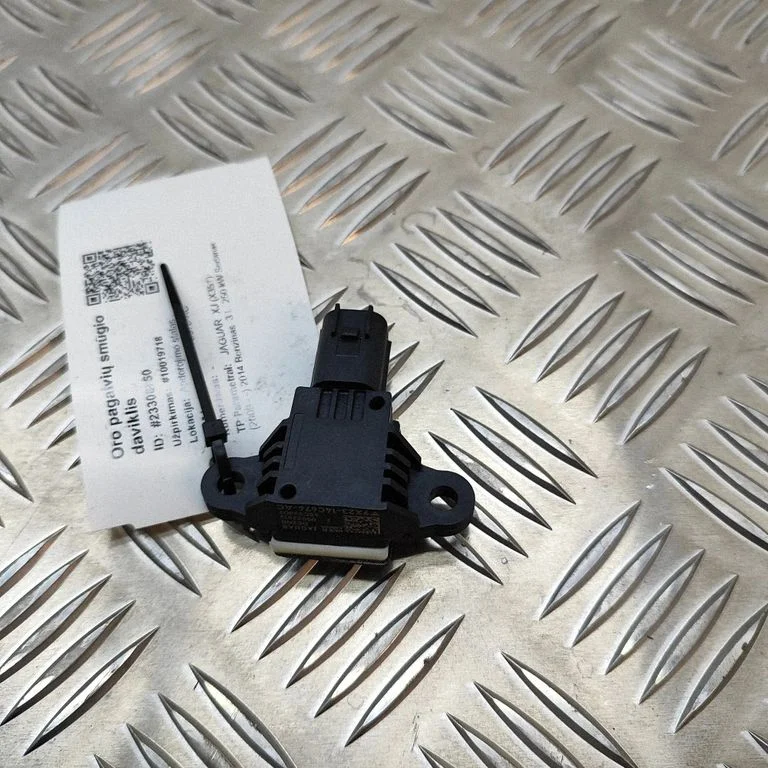 Drošības spilvenu trieciena sensors – Jaguar XJ X351 (2009-2019)