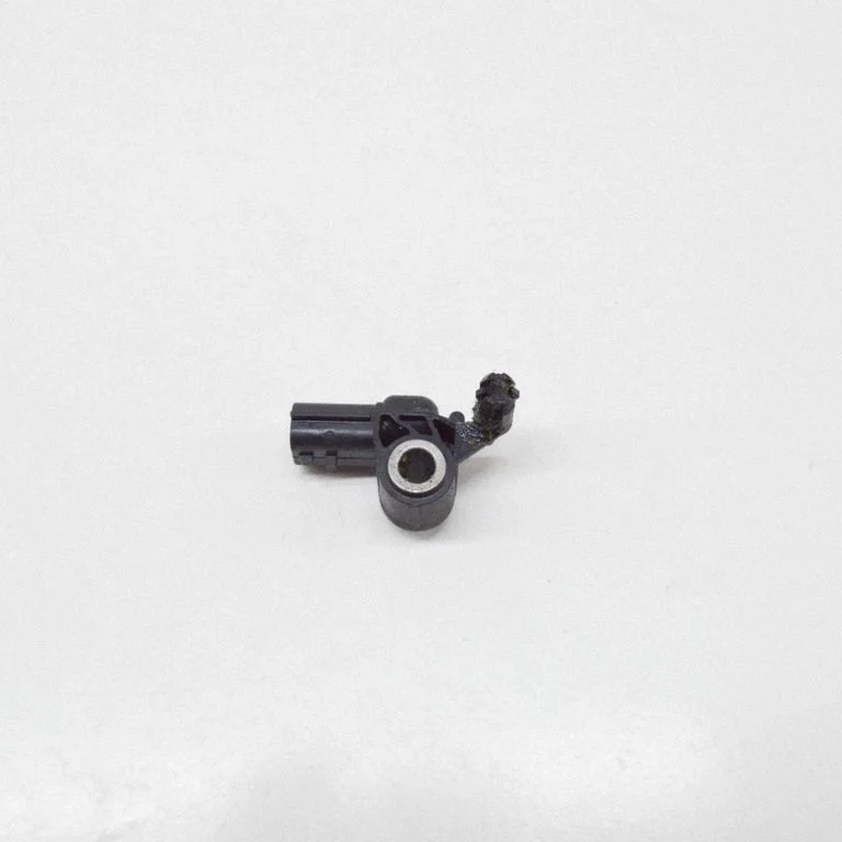 Drošības spilvenu trieciena sensors 988305RA0A