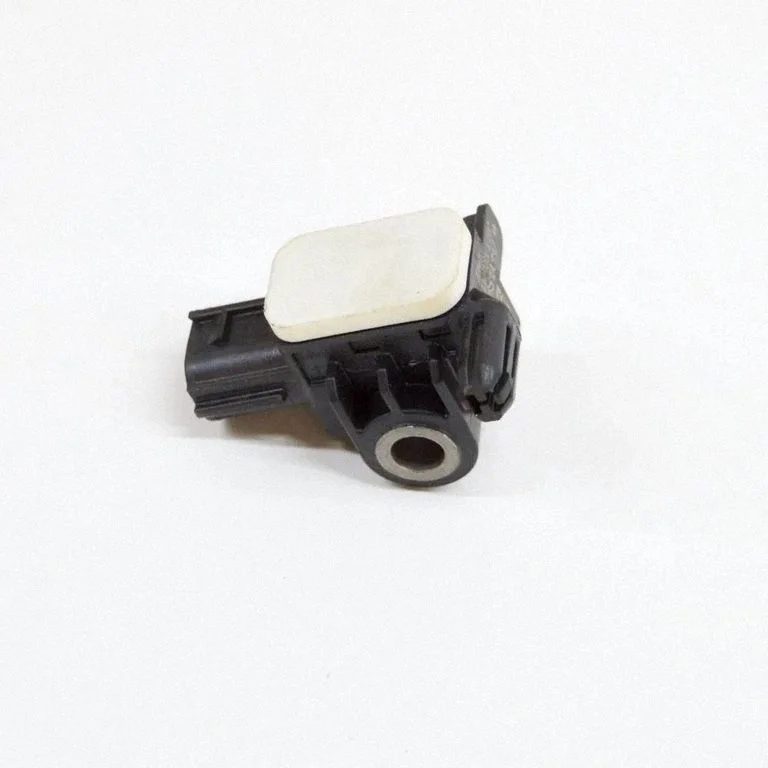 Drošības spilvenu trieciena sensors 8651A117